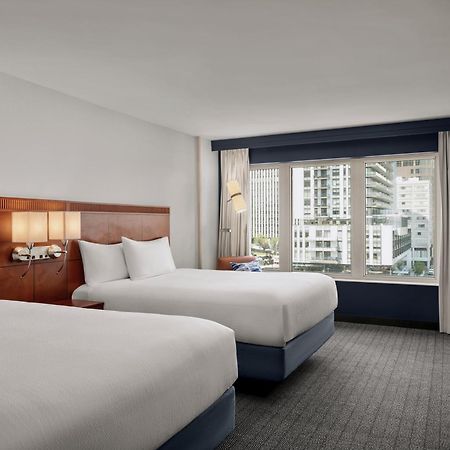 Отель Courtyard By Marriott Halifax Downtown Экстерьер фото