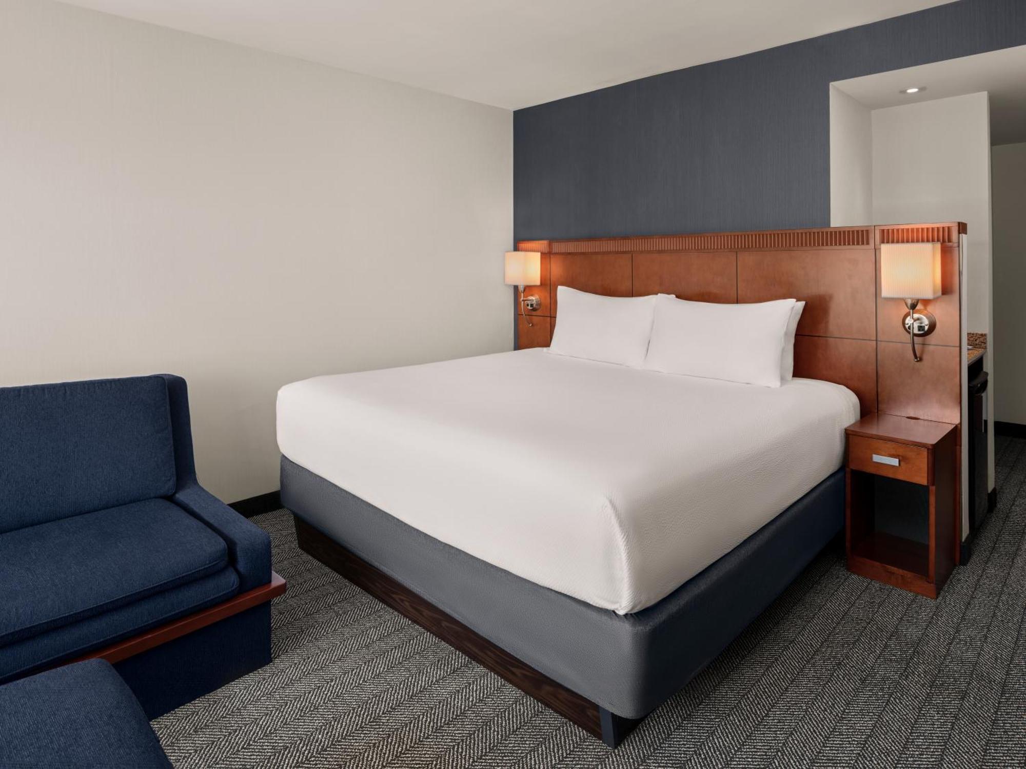 Отель Courtyard By Marriott Halifax Downtown Экстерьер фото