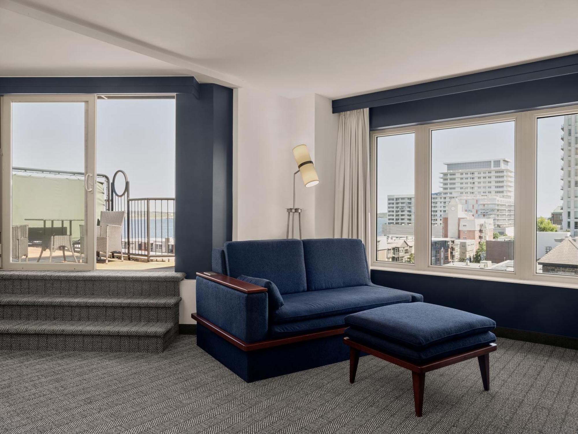 Отель Courtyard By Marriott Halifax Downtown Экстерьер фото