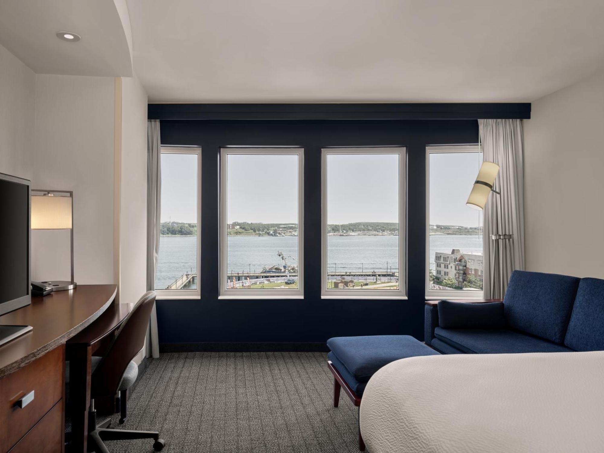Отель Courtyard By Marriott Halifax Downtown Экстерьер фото
